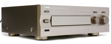 YAMAHA AX-496 DYNAMICZNY WZMACNIACZ STEREO