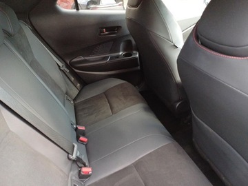 Toyota C-HR II SUV 2.0 Hybrid Dynamic Force 197KM 2024 Toyota C-HR 2.0 Hybrid GR Sport 2.0 Hybrid GR Spor, zdjęcie 9