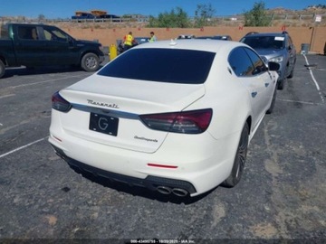 Maserati Quattroporte II 2022 Maserati Quattroporte Modena 2022 3.0l 3.0 Benzyna 424KM, zdjęcie 5