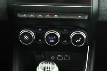 Renault Clio V Hatchback 5d Facelifting 1.0 TCe 90KM 2024 Renault Clio 1.0 TCe, Salon Polska, 1. Właściciel, zdjęcie 9