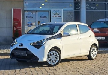 Toyota Aygo II Hatchback 3d Facelifting 1.0 VVT-i 72KM 2021 Toyota Aygo Toyota Aygo 1.0 VVT-i X-play Fv23 Kinto Leasing Benzyna, zdjęcie 1