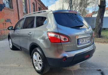 Nissan Qashqai I Crossover Facelifting  1.6 dCi 130KM 2012 Nissan Qashqai2 Panorama 7-osobowy GetHelp 1.6 Diesel 130KM, zdjęcie 4
