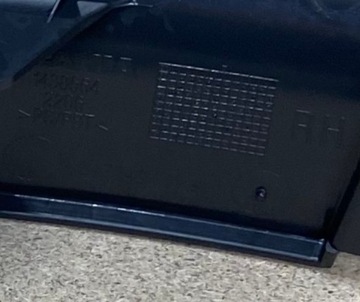 НАКЛАДКА КОРПУСА ФАРЫ НАД ПРАВОЙ SCANIA R 1438564