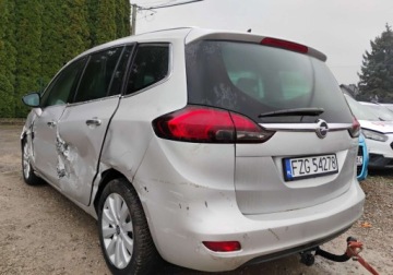 Opel Zafira C Tourer 2.0 CDTI ECOTEC 130KM 2012 Opel Zafira 2012r, 2.0 CDTI. Uszkodzony boki. 2.0 Diesel 130KM, zdjęcie 3