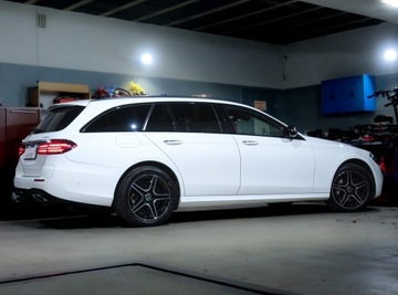 Mercedes Klasa E W213 2022 Mercedes E300de 306ps 4m 2xAMG Burmester Pamięć Hak ACC Keyles Blis Virtual, zdjęcie 5