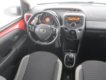 Toyota Aygo II Hatchback 3d Facelifting 1.0 VVT-i 72KM 2018 Toyota Aygo 1.0 VVT-i, Salon Polska, zdjęcie 6