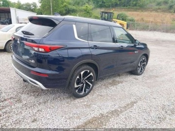 Mitsubishi Outlander III 2023 Mitsubishi Outlander phev sel, 2023r., 4x4, 2.4L 2.4 Benzyna 131KM, zdjęcie 2