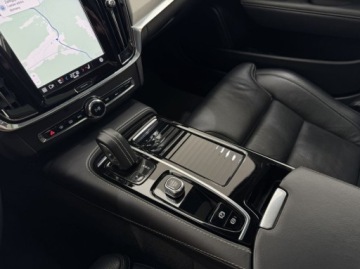 Volvo V90 II Plug-In Facelifting 2.0 T8 Plug-In Hybrid 391KM 2021 Volvo V90 T8 AWD Plug-In Hybrid R-Design HUD ACC Bowers Wilkins 2.0, zdjęcie 24