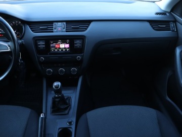 Skoda Octavia III Kombi 1.4 TSI  150KM 2016 Skoda Octavia 1.4 TSI, Salon Polska, Klima, zdjęcie 7