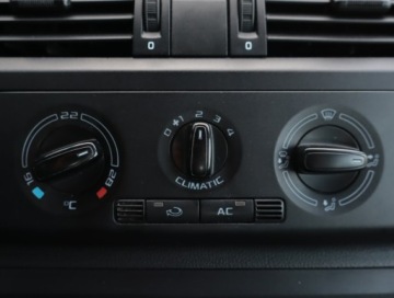 Skoda Fabia II Hatchback 1.4 i 16V 85KM 2010 Skoda Fabia 1.4 16V, Salon Polska, Klima, zdjęcie 12