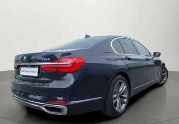 BMW Seria 7 G11-G12 Sedan 750i 450KM 2017 BMW Seria 7 4.4 Benzyna 450KM, zdjęcie 36