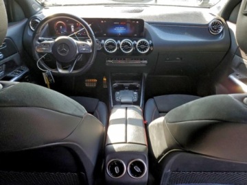 Mercedes GLA II 2023 Mercedes-Benz GLA 250 2023 2.0 Benzyna 221KM, zdjęcie 8