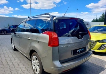 Peugeot 5008 I Minivan 2.0 HDi FAP 163KM 2010 Peugeot 5008 2.0 HDi Premium aut 2.0 Diesel 163KM, zdjęcie 12