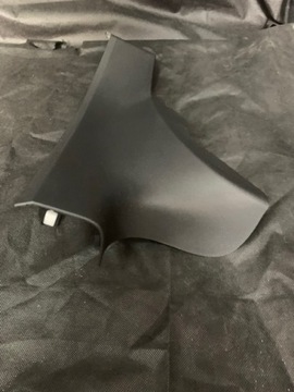 Tesla 3 osłona zejścia progu kanapy 1086312-00-F