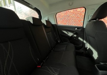 Peugeot 208 I Hatchback 3d 1.2 VTI 82KM 2013 Peugeot 208 Czujniki Parkowania Climatronic Alu Gwarancja w cenie Warszaw, zdjęcie 17