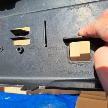 NÁRAZNÍK PEUGEOT 2008 FACELIFT PŘEDNÍ 16-20