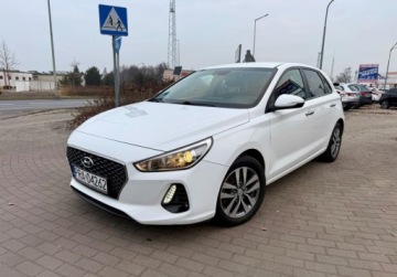 Hyundai i30 II Wagon Facelifting 1.6 CRDi 110KM 2017 Hyundai i30 1.6Crdi 110 PS NAVI Kamera Extra stan 1.6 Diesel 110KM, zdjęcie 6