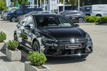 Volkswagen Golf VIII R Facelifting 2.0 TSI 333KM 2026 Volkswagen Golf R 2.0 TSI 4Motion 333 KM DSG, zdjęcie 4