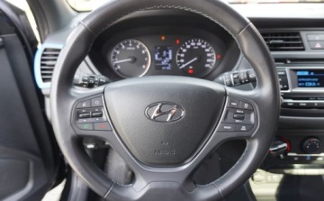 Hyundai i20 II Coupe 1.2 MPI 84KM 2017 Hyundai i20 Bezwypadkowy Serwisowany 1-Wlasciciel Klimatyzacja Alu Pdc Asy, zdjęcie 15