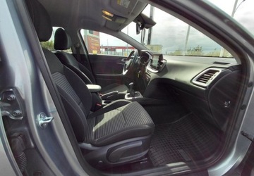 Kia Ceed III Kombi Facelifting 1.5 T-GDI 160KM 2023 Kia Ceed M 1,5T-GDI 160KM 6MT M SW 1,5T-GDI 160KM 6MT 1.5 Benzyna 160KM, zdjęcie 22