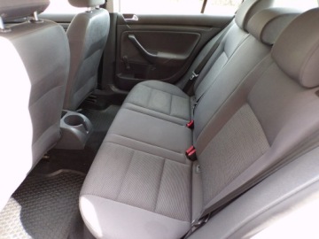 Volkswagen Golf V Hatchback 1.4 i 16V 75KM 2006 Volkswagen Golf 1,4 2006R, zdjęcie 20