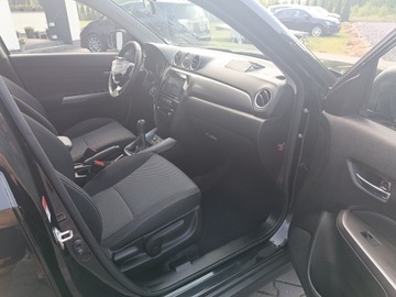 Suzuki Vitara III SUV Facelifting 1.0 BoosterJet 111KM 2019 Suzuki Vitara NAVI klimatronik kamera I wł 60 tyś km, zdjęcie 11