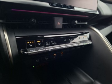 Toyota C-HR II SUV 1.8 Hybrid 140KM 2024 Toyota C-HR 1.8 Hybrid Executive Toyota C-HR Execu, zdjęcie 13