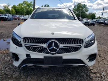 Mercedes GLC C253 2019 Mercedes-Benz GLC 2019 Mercedes-Benz GLC GLC 300 4MATIC Coupe 2.0 Benzyna, zdjęcie 1