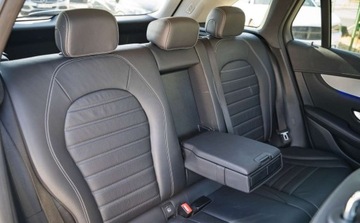 Mercedes GLC C253 2019 Mercedes-Benz GLC Mercedes-Benz Klasa GLC GLC 300 4Matic 258KM 2.0 Benzyna, zdjęcie 16