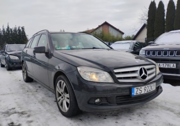 Mercedes Klasa C W204 Kombi T204 1.8 180 K 156KM 2008 Mercedes-Benz Klasa C 112008r. 1.8 Benzyna. Lekko uszkodzony lewy bok. Jez