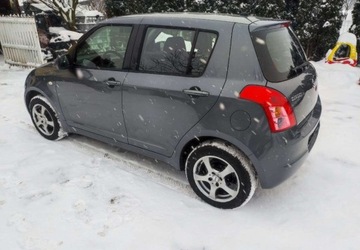 Suzuki Swift IV 2009 Suzuki Swift Suzuki Swift 2009r 1.3 92 KM Naped 4x4 1.3 Benzyna 92KM, zdjęcie 4