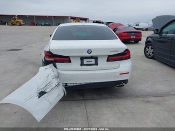 BMW Seria 5 G30-G31 2021 BMW Seria 5 530E 2021 2.0l 2.0 Hybryda 181KM, zdjęcie 4