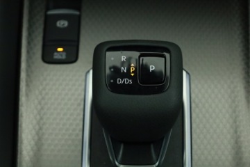 Nissan Qashqai III Crossover Facelifting 1.3 DIG-T MHEV 158KM 2025 Nissan Qashqai 1.3 DIG-T MHEV, 1. Właściciel, zdjęcie 15