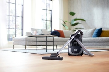 МОЩНЫЙ пылесос с мешком Philips PowerGo FC8241/09