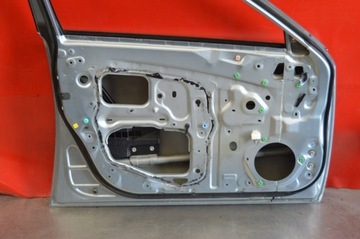 DVEŘE LEVÉ PŘEDNÍ 8R6 LEXUS IS 220 2 II SEDAN 05-13