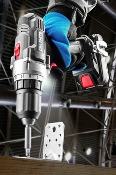 Зарядное устройство GRAPHITE Energy+ 2.3A