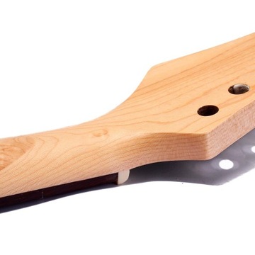 Электрогитара, клен, 24 лада, гриф.