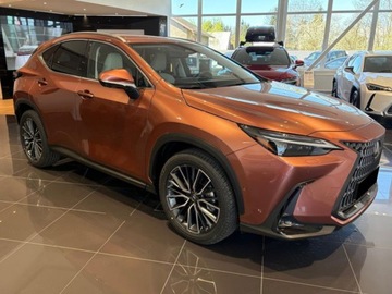 Lexus NX II SUV Facelifting 2.5 350h 200KM 2025 Od ręki - 350h Omotenashi 2.5 Hybrid AWD 200KM | Podgrzewane fotele!, zdjęcie 2