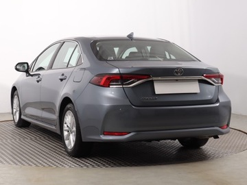 Toyota Corolla XII Sedan 1.5 VVT-i 125KM 2022 Toyota Corolla 1.5 VVT-i, Salon Polska, zdjęcie 3