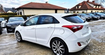 Hyundai i30 II Wagon 1.6 GDI 135KM 2014 Hyundai i30 BENZYNA 5 DRZWI KLIMA niski przebieg super okazja 1.6, zdjęcie 21