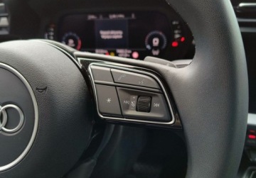 Audi A3 8Y Sportback Facelifting 1.5 35 TFSI 150KM 2025 Audi A3 Allstreet Gwarancja 2030 Salon PL Felgi 18 Sportowe fotele LED Sid, zdjęcie 3