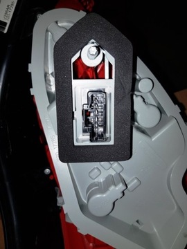 NOVÁ ORIGINÁLNÍ SVĚTLO PRAVÝ ZADNÍ OE PEUGEOT 508 6351LL 6351.LL