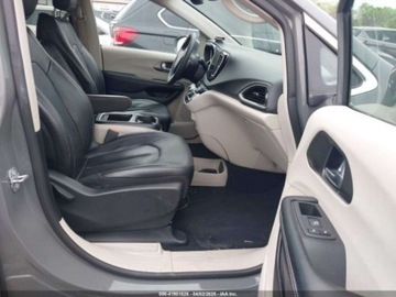 Chrysler Pacifica II 2022 Chrysler Pacifica Touring L 2022 3.6l 3.6 Benzyna 287KM, zdjęcie 9