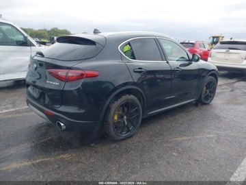 Alfa Romeo Stelvio SUV 2.0 Turbo 280KM 2018 Alfa Romeo Stelvio 2018 ALFA ROMEO STELVIO TI AWD 2.0 Benzyna 280KM, zdjęcie 4