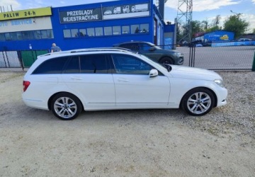 Mercedes Klasa C W205 Kombi 220 BlueTEC 170KM 2014 Mercedes-Benz Klasa C Mercedes-Benz Klasa C 220 (BlueTEC) d 7G-TRONIC Avan, zdjęcie 9