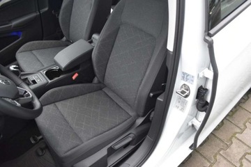 Volkswagen Golf VIII Variant 1.0 TSI 110KM 2023 Volkswagen Golf SalonPL 110KM Life Variant Pakiety Podgrzew.KierownicaFot, zdjęcie 29