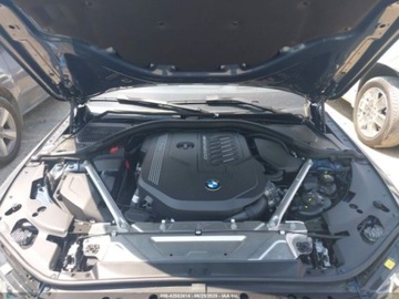 BMW Seria 4 G22-23-26 2022 BMW Seria 4 M440i 2022 3.0l 3.0 Benzyna 382KM, zdjęcie 8