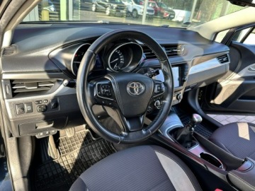 Toyota Avensis III Wagon Facelifting 2015 2.0 D-4D 143KM 2017 Toyota Avensis Salon Polska Nawigacja GWARANCJA !, zdjęcie 8