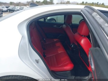 Alfa Romeo Giulia II Sedan 2.0 TBi 280KM 2018 Alfa Romeo Giulia TI Sport 2018 2.0l 2.0 Benzyna 280KM, zdjęcie 12