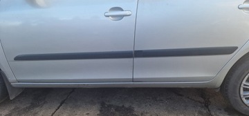 DVEŘE LEVÉ PŘEDNÍ SKODA FABIA II 2